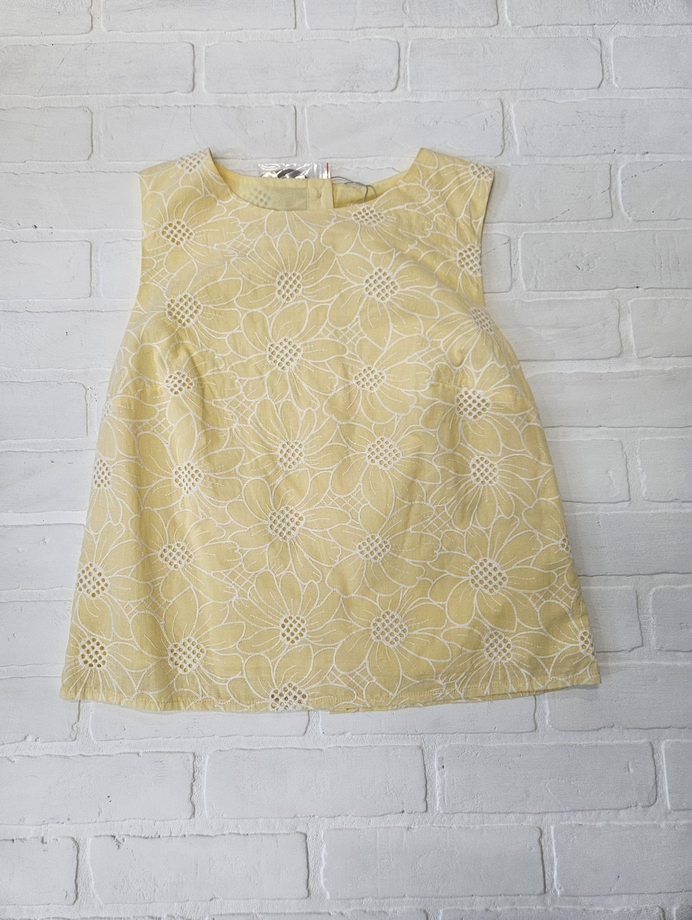 Sunflower Embroidered Shell Top - Picture 3 of 8